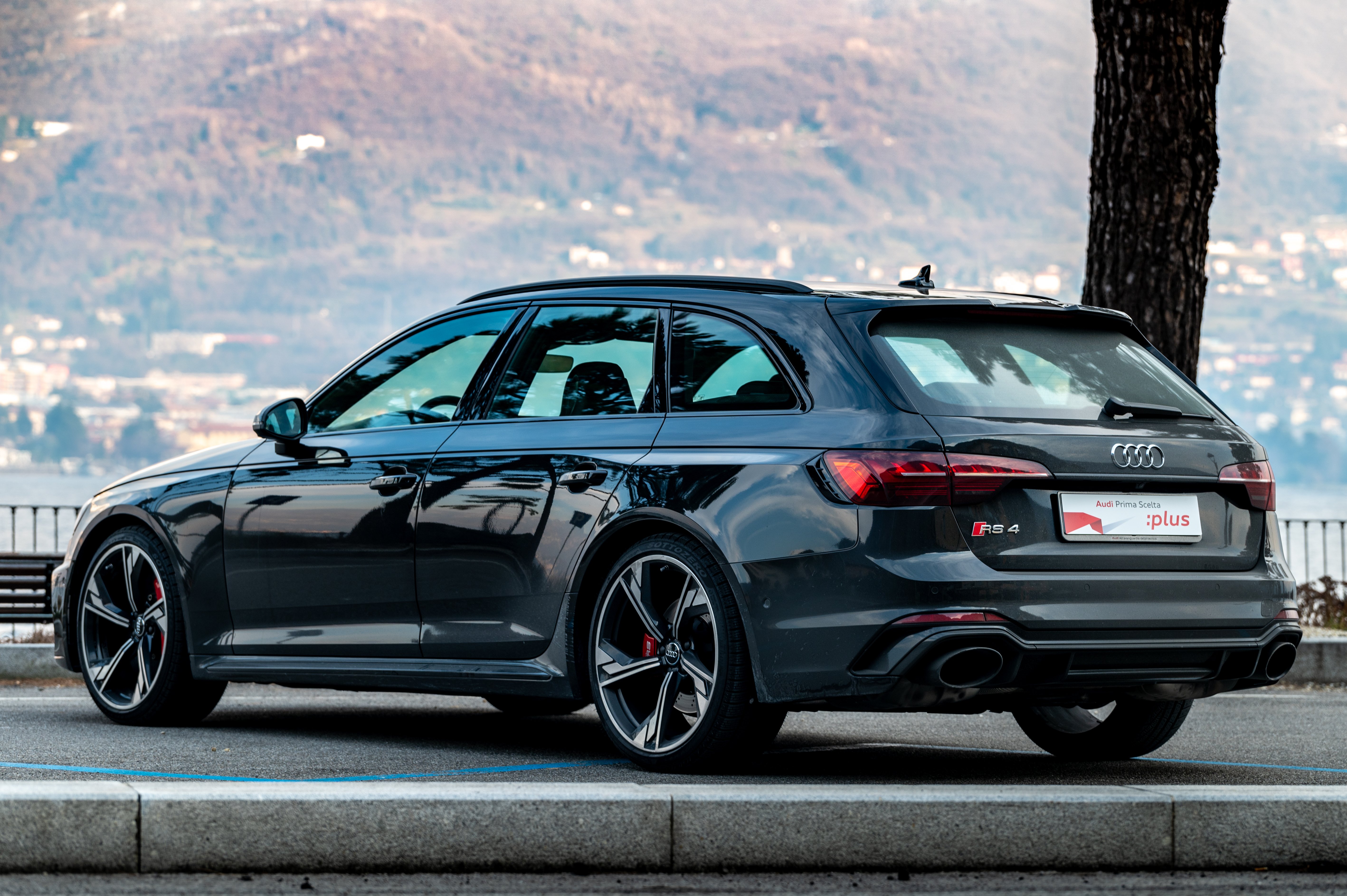 Audi RS 4 Avant: emozioni da corsa… in business class