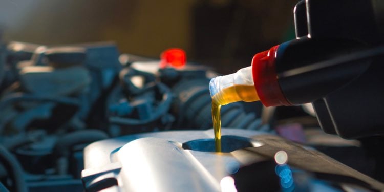 Additivo olio motore: a cosa serve e perché utilizzarlo
