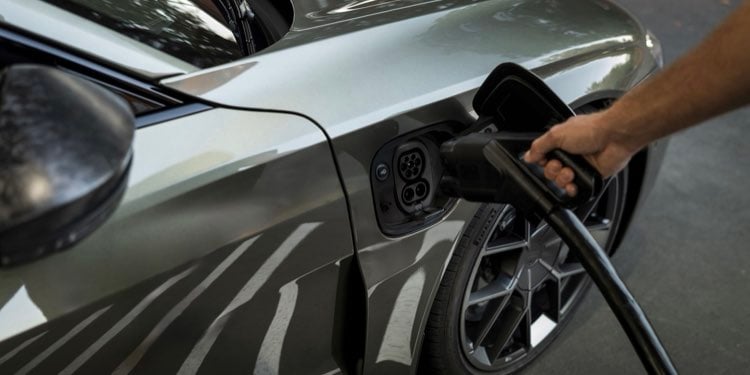 ricarica auto elettrica