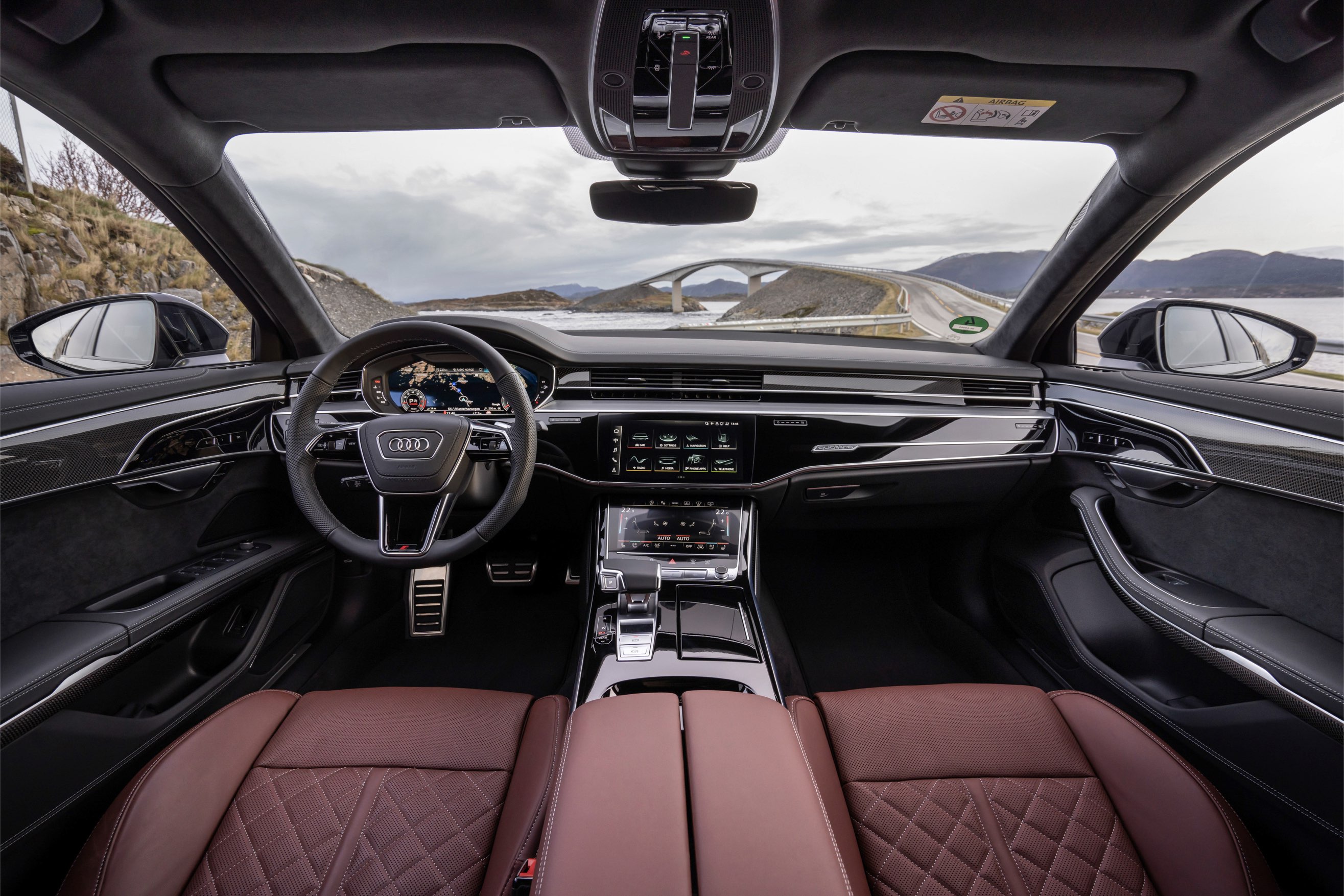 Audi A8 interni