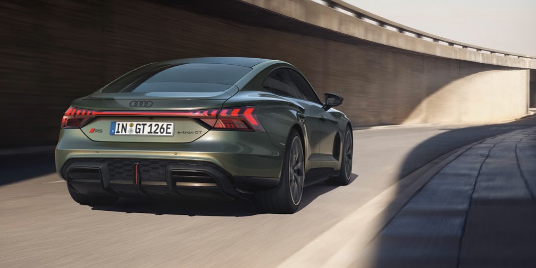 Audi e-tron GT quattro e RS e-tron GT Performance