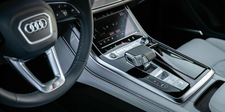 Audi Q8 dettaglio interni
